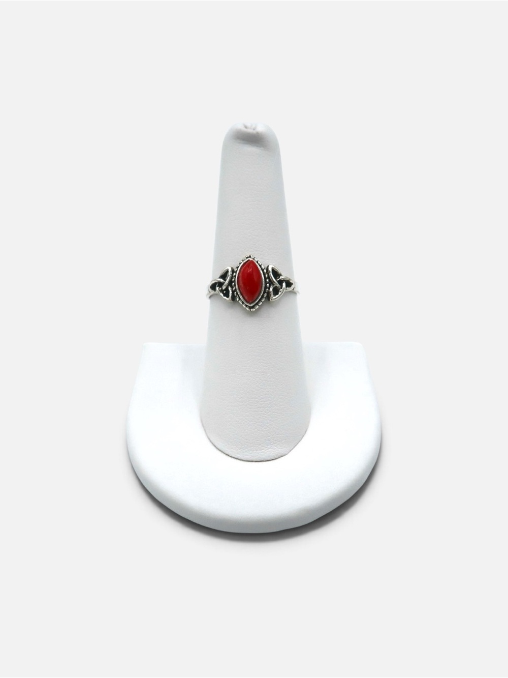 VINTAGE RED CORAL RING